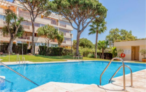 Stunning apartment in Calahonda with Outdoor swimming pool, WiFi and 1 Bedrooms, Artola